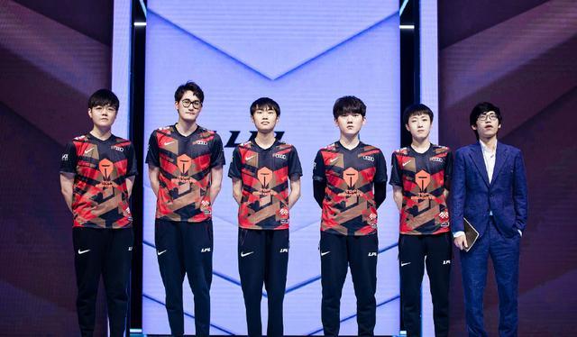 山东女篮在 山东女篮在